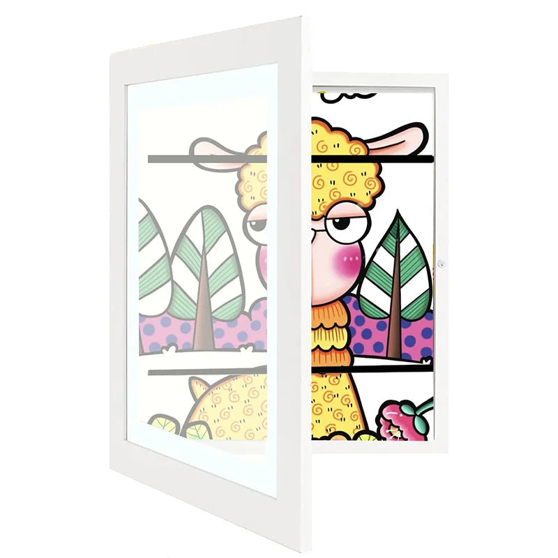 Art frame for children: display and preserve their creations