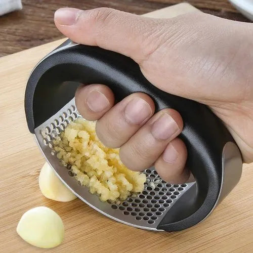 Manual garlic press: Easy, quick, and durable